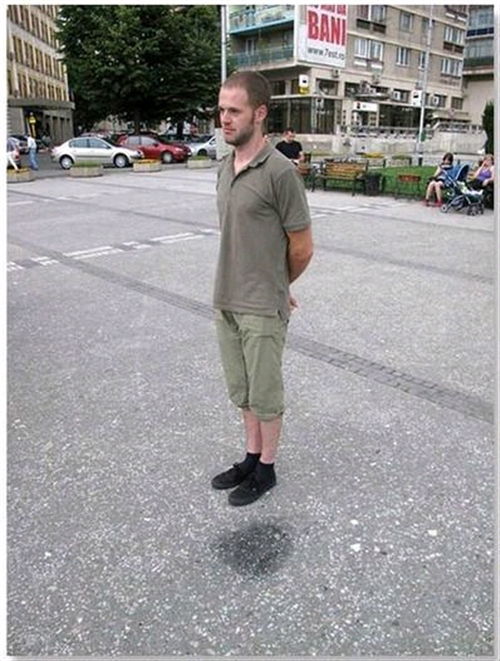 �����Ă�悤�Ɍ�����